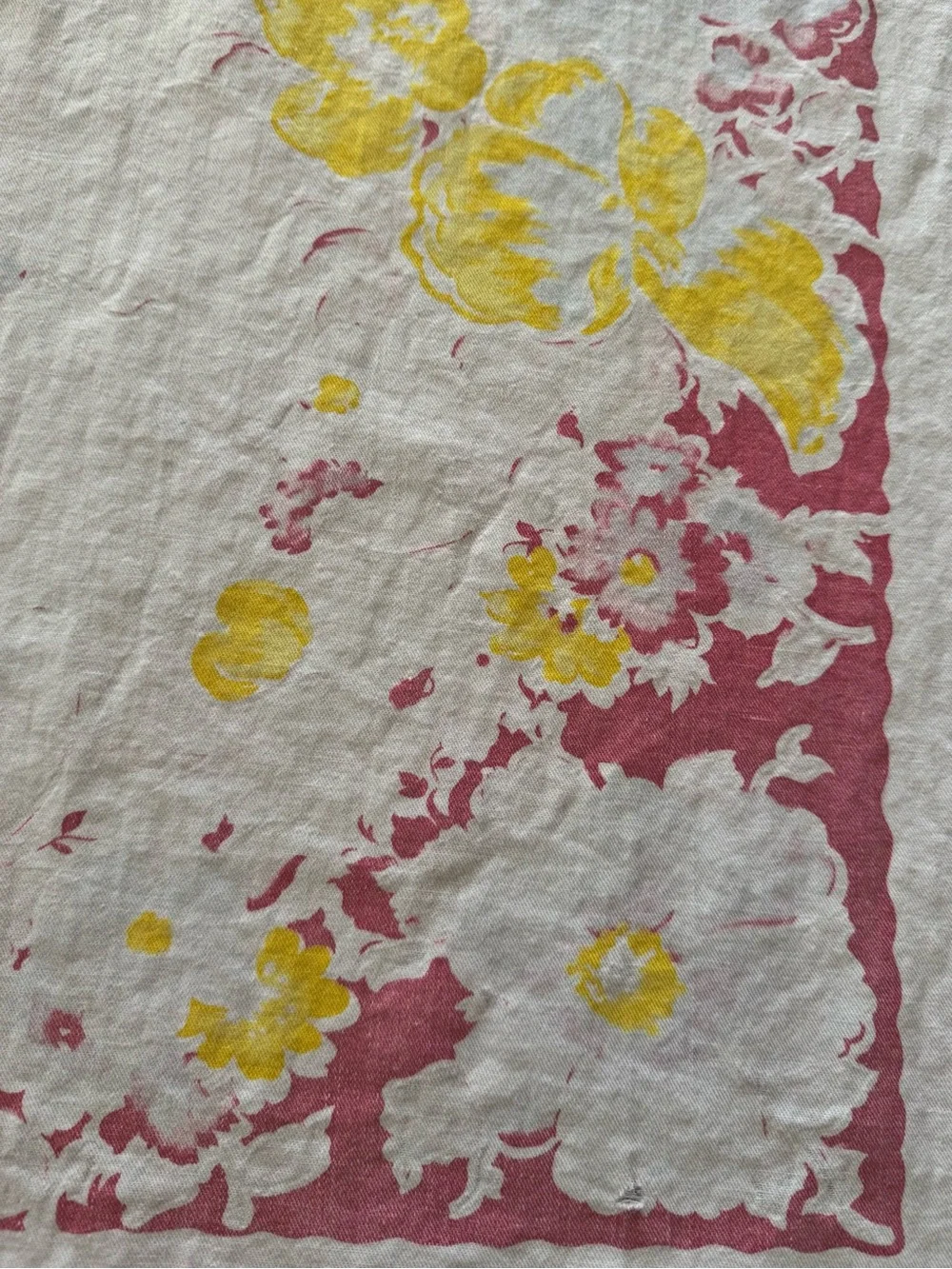 Vintage 1940-1950 Cotton Floral Tablecloth 56” X 51”